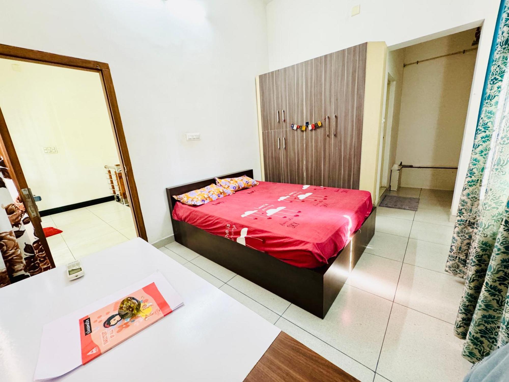 Thottungal Homestay Nedumbassery Exteriör bild
