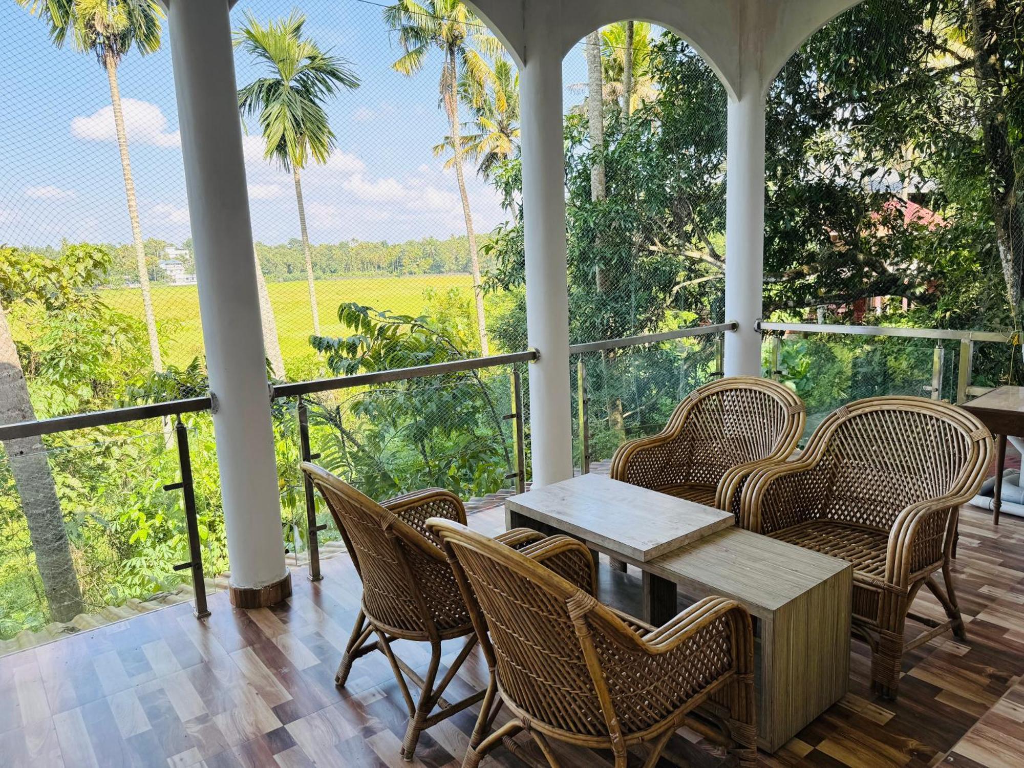 Thottungal Homestay Nedumbassery Exteriör bild