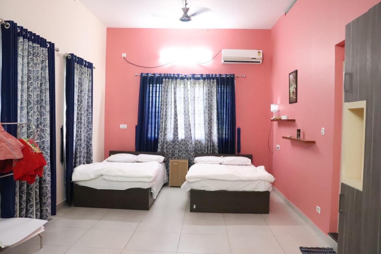 Thottungal Homestay Nedumbassery Exteriör bild