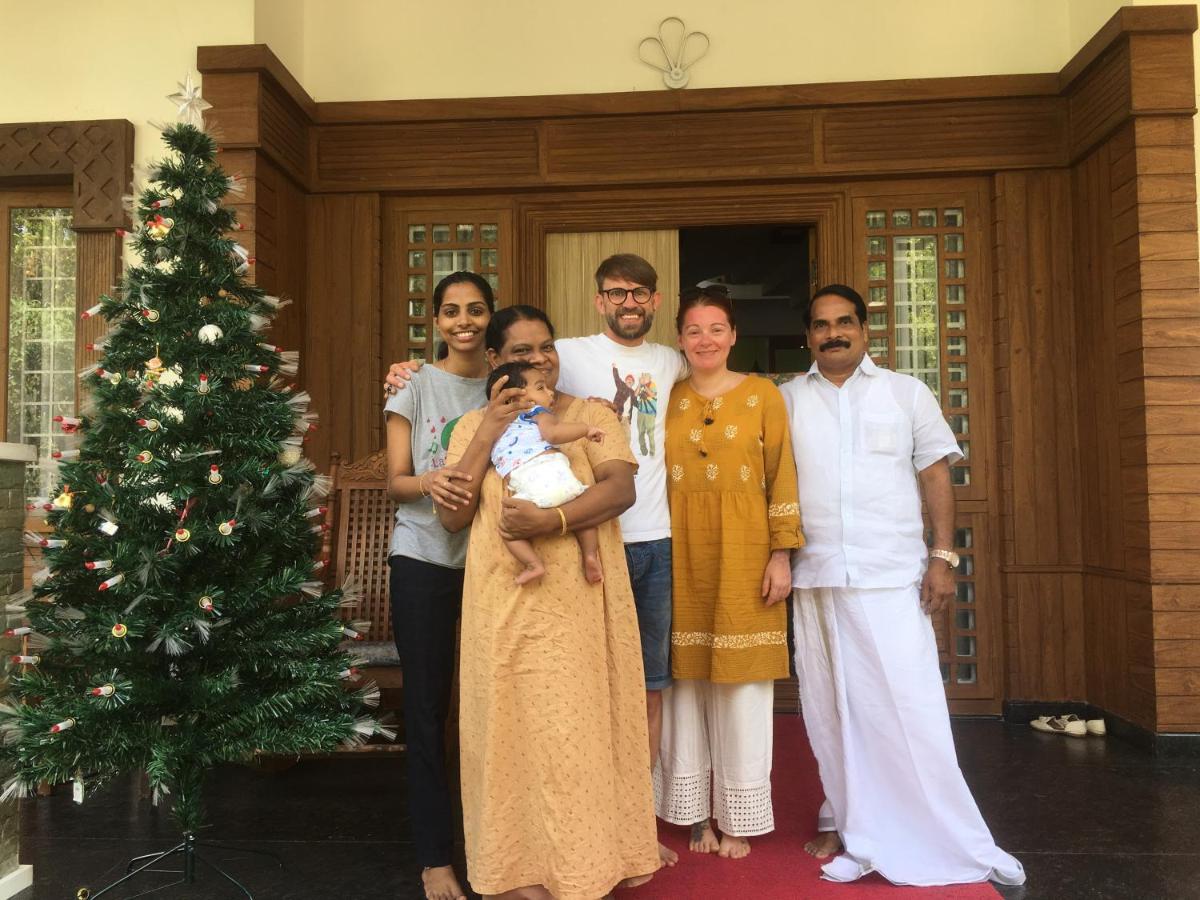 Thottungal Homestay Nedumbassery Exteriör bild